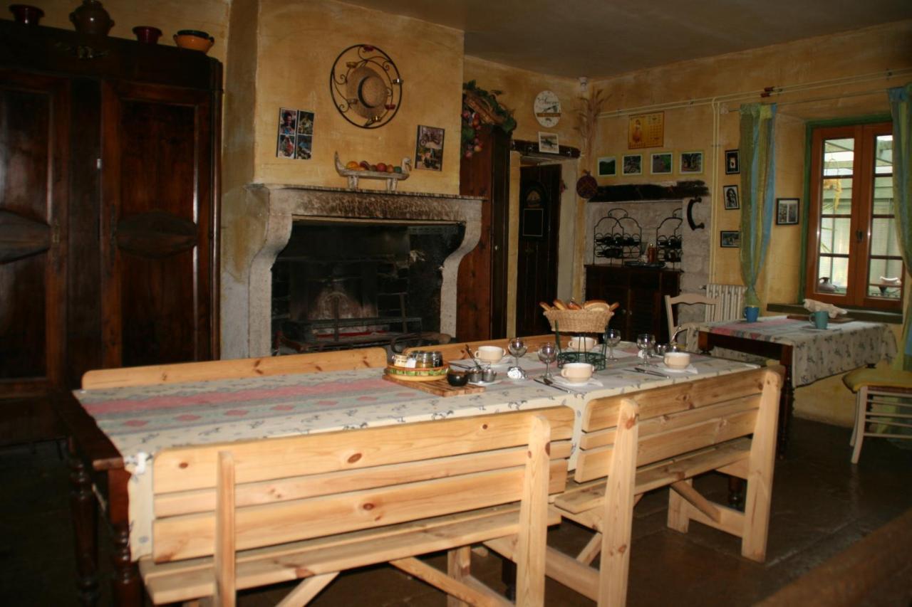 Annay-sur-Serein Chambres D'Hotes De La Vallee Du Serein מראה חיצוני תמונה