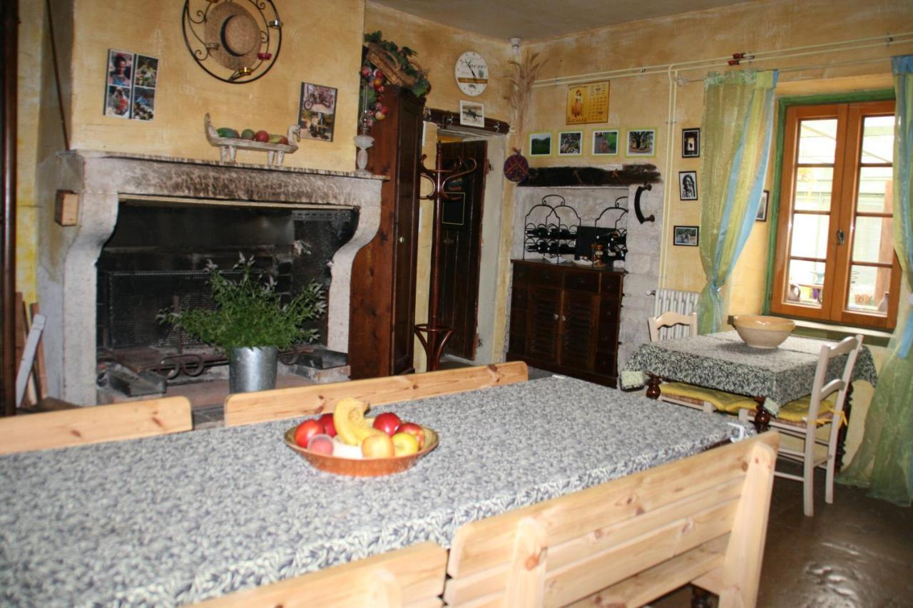 Annay-sur-Serein Chambres D'Hotes De La Vallee Du Serein מראה חיצוני תמונה